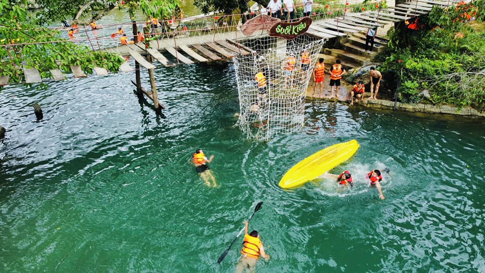 Combo Tham Quan, Check-in, Tắm Suối