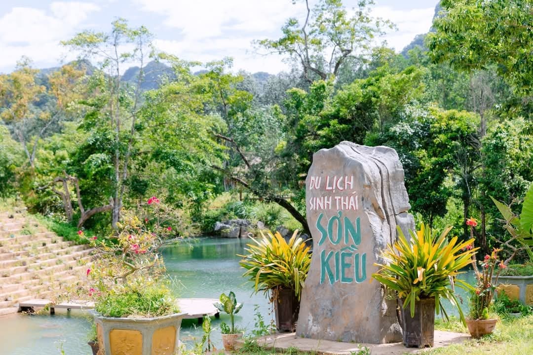 Mùa hè đi đâu ở Quảng Trị? Gợi ý Sơn Kiều cho chuyến tránh nóng