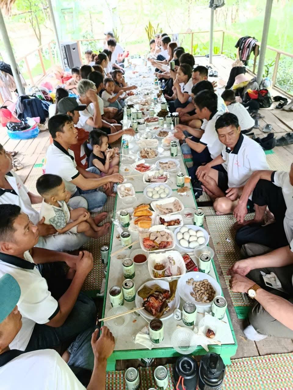 Ăn trưa ở Sơn Kiều: gợi ý đặt món cho gia đình và nhóm đông